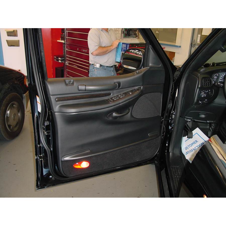 2002 Lincoln Blackwood Front door speaker location