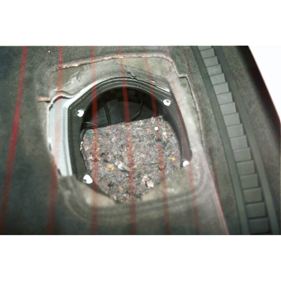 2001 Lincoln LS Rear deck speaker removed