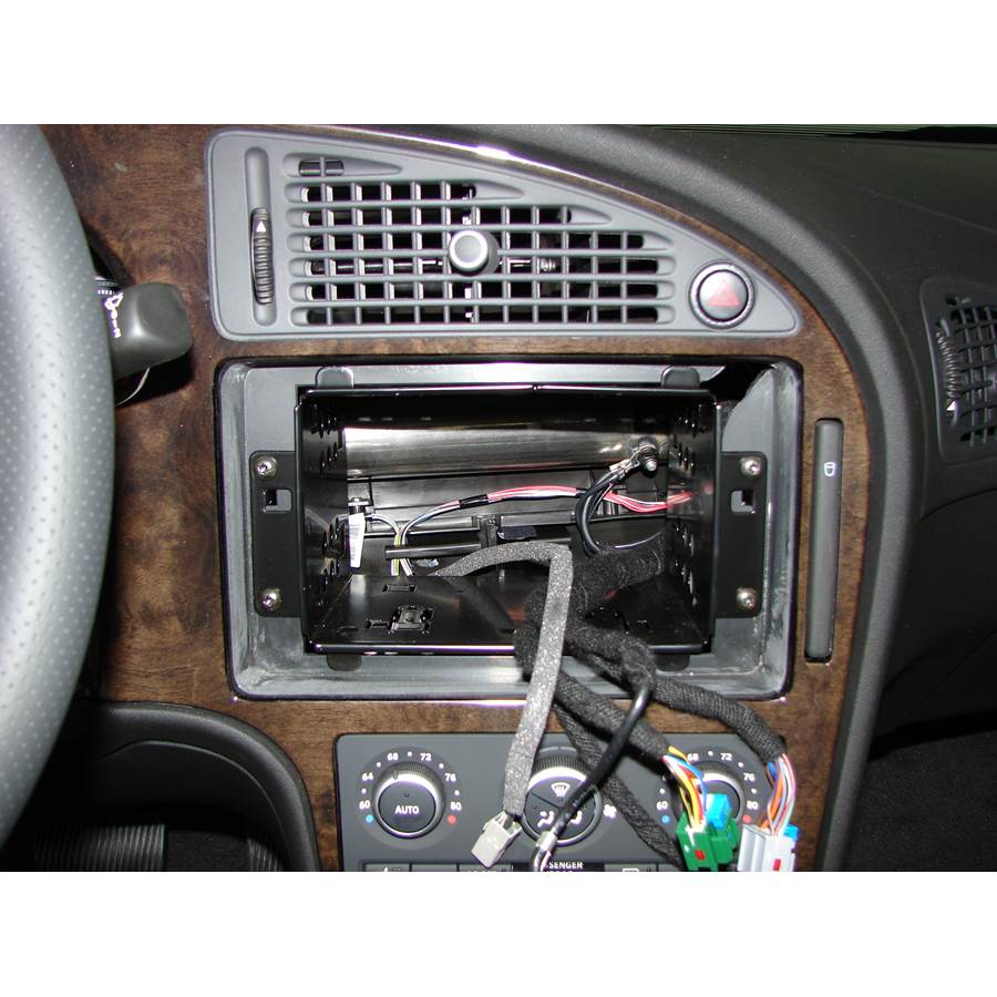 2006 Saab 9-5 Sportcombi Factory radio removed