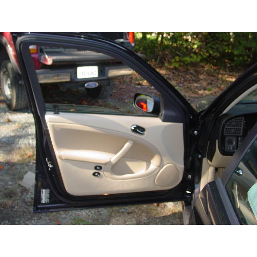 2003 Saab 9-5 Front door speaker location