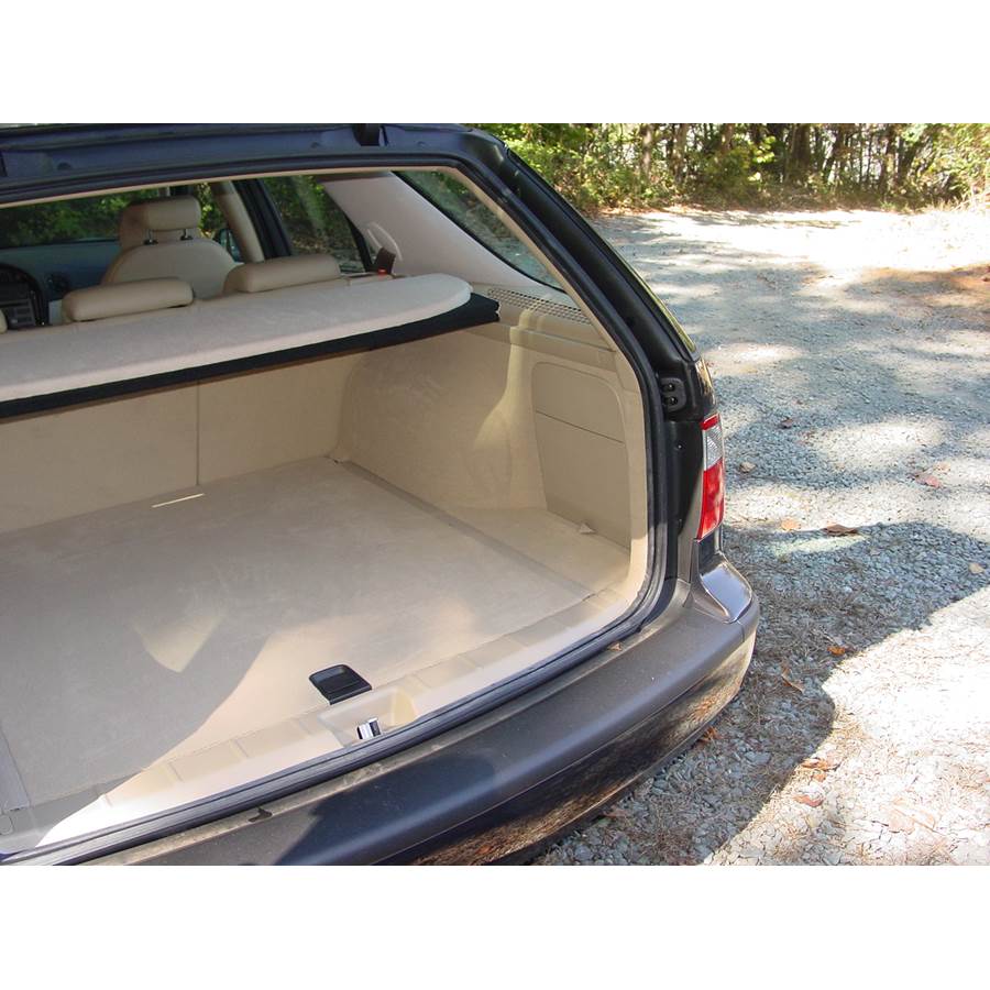 2004 Saab 9-5 Far-rear side speaker location
