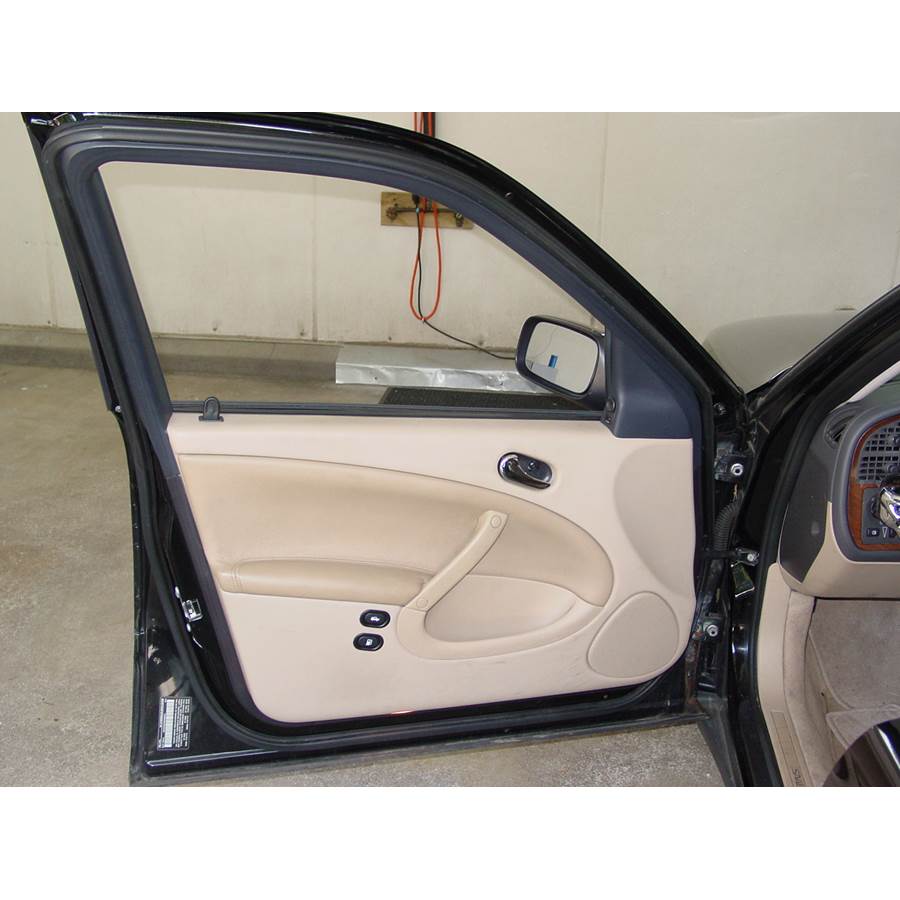 1999 Saab 9-5 Front door speaker location