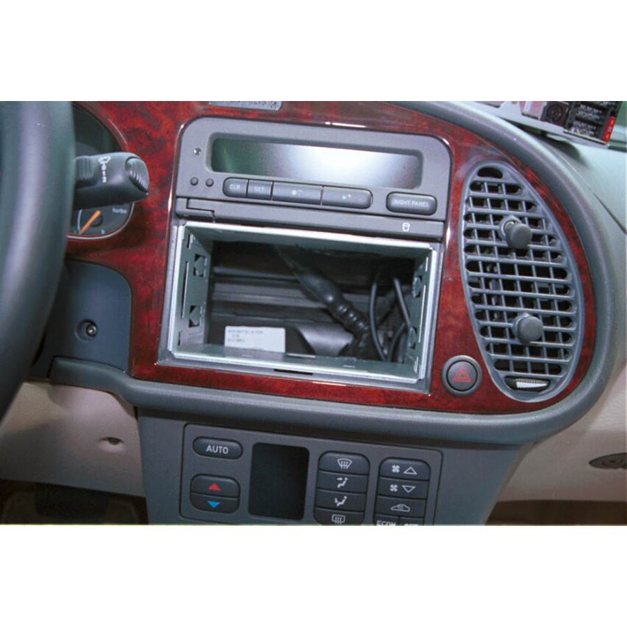 2000 Saab 9-3 Factory radio removed
