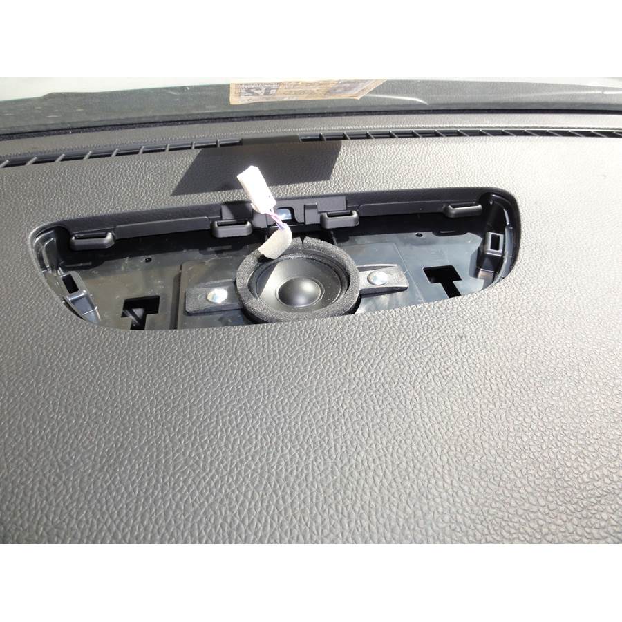 2013 Suzuki Kizashi Center dash speaker