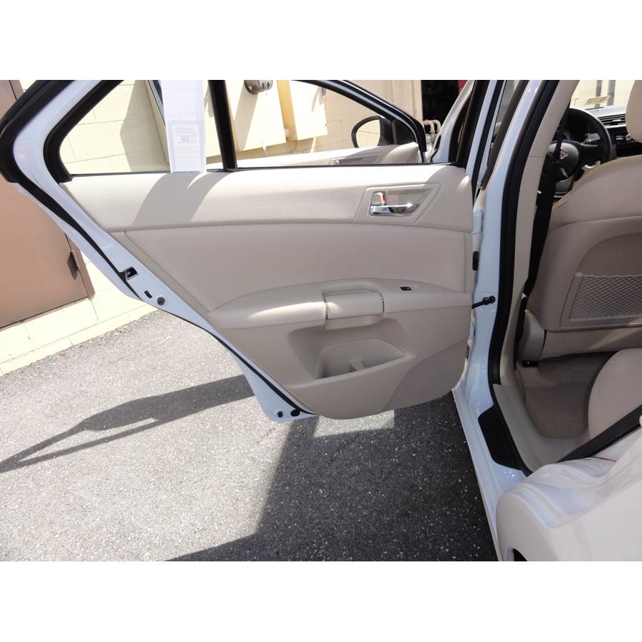 2011 Suzuki Kizashi Rear door speaker location