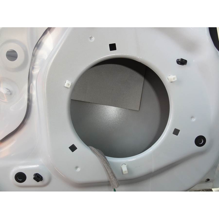 2012 Suzuki Kizashi Rear door speaker removed