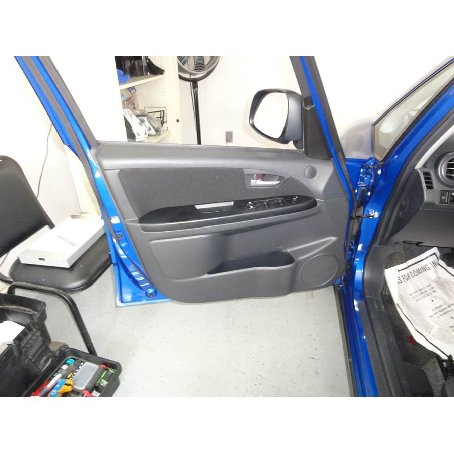 2007 Suzuki SX4 Front door speaker location