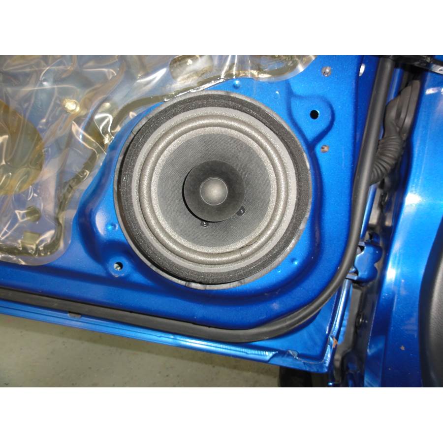 2007 Suzuki SX4 Front door woofer