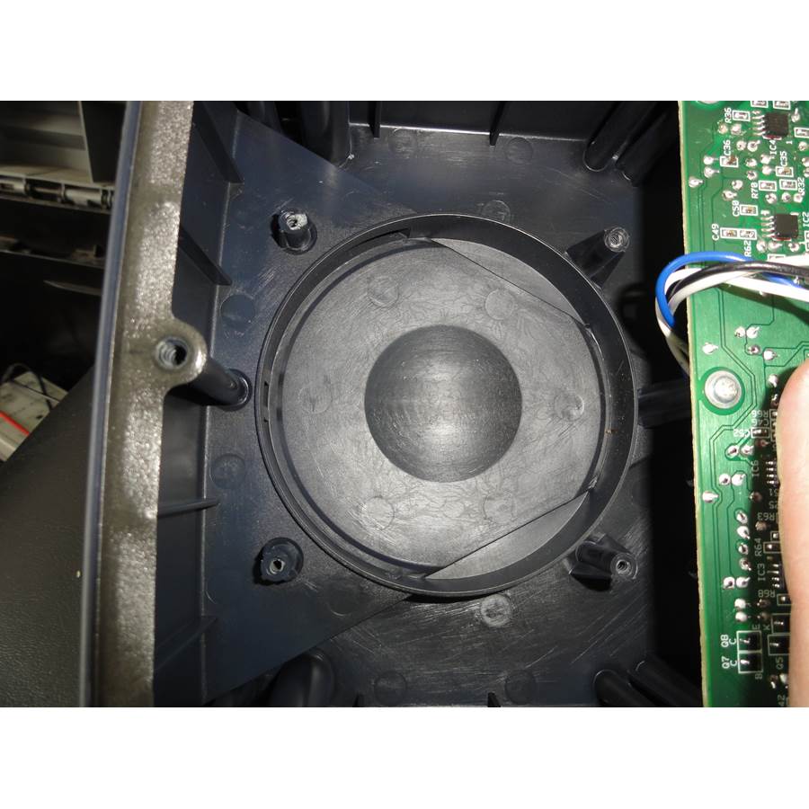 2013 Suzuki SX4 Under front seat speaker removed