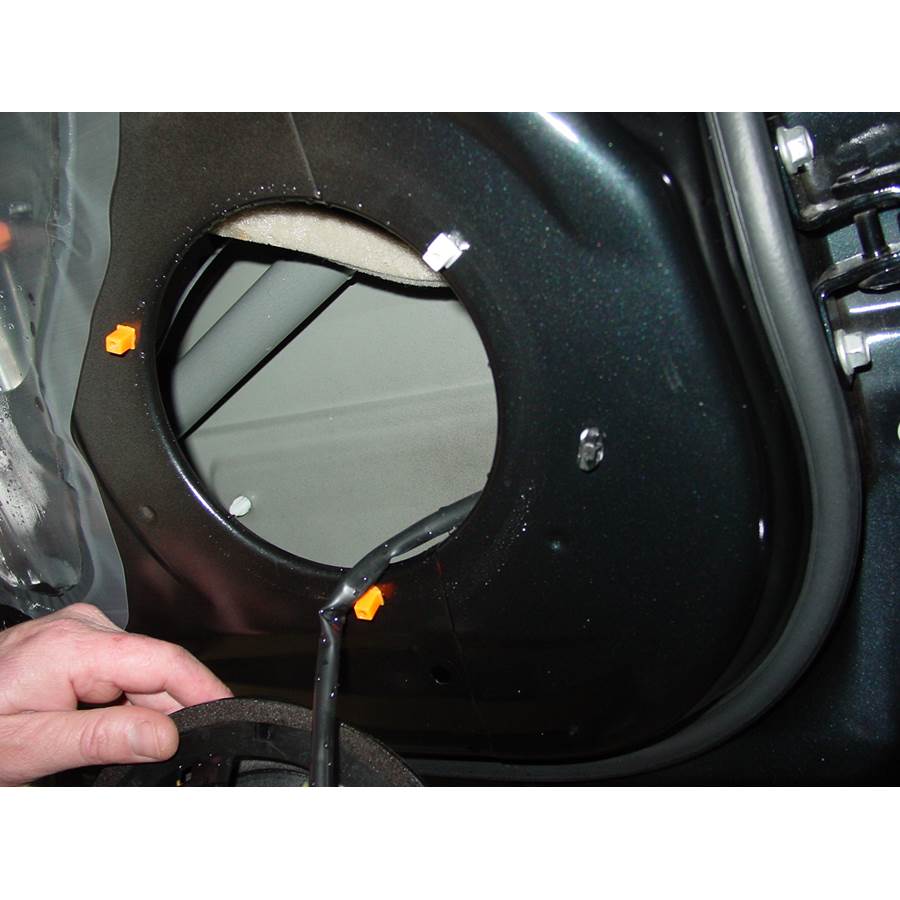 2006 Suzuki Grand Vitara Rear door speaker removed