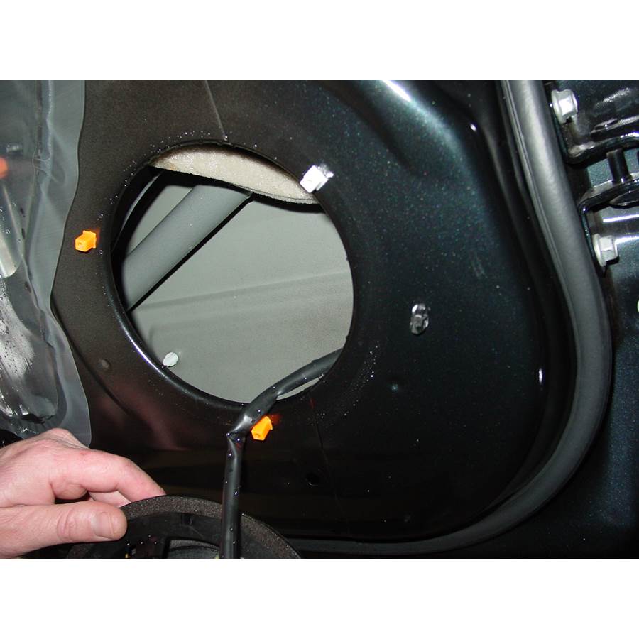 2007 Suzuki Grand Vitara Rear door speaker removed