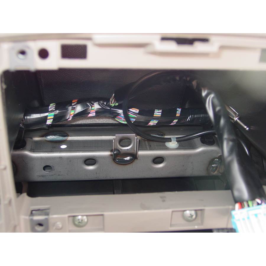 2003 Suzuki XL-7 Factory radio removed