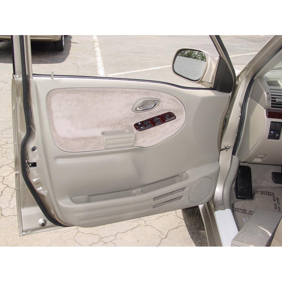 2004 Suzuki XL-7 Front door speaker location