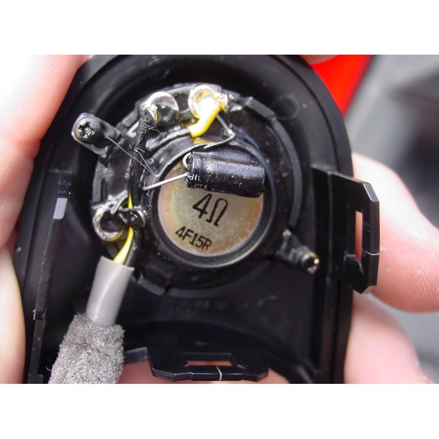 2007 Suzuki Reno Front door tweeter