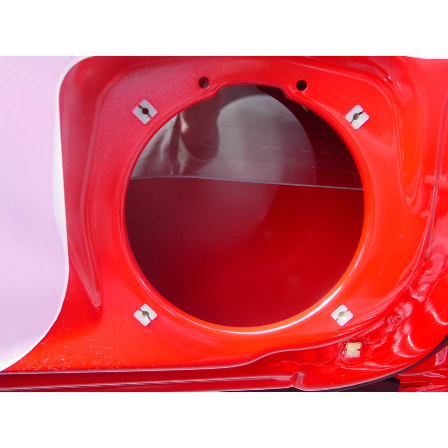 2007 Suzuki Reno Front door woofer removed