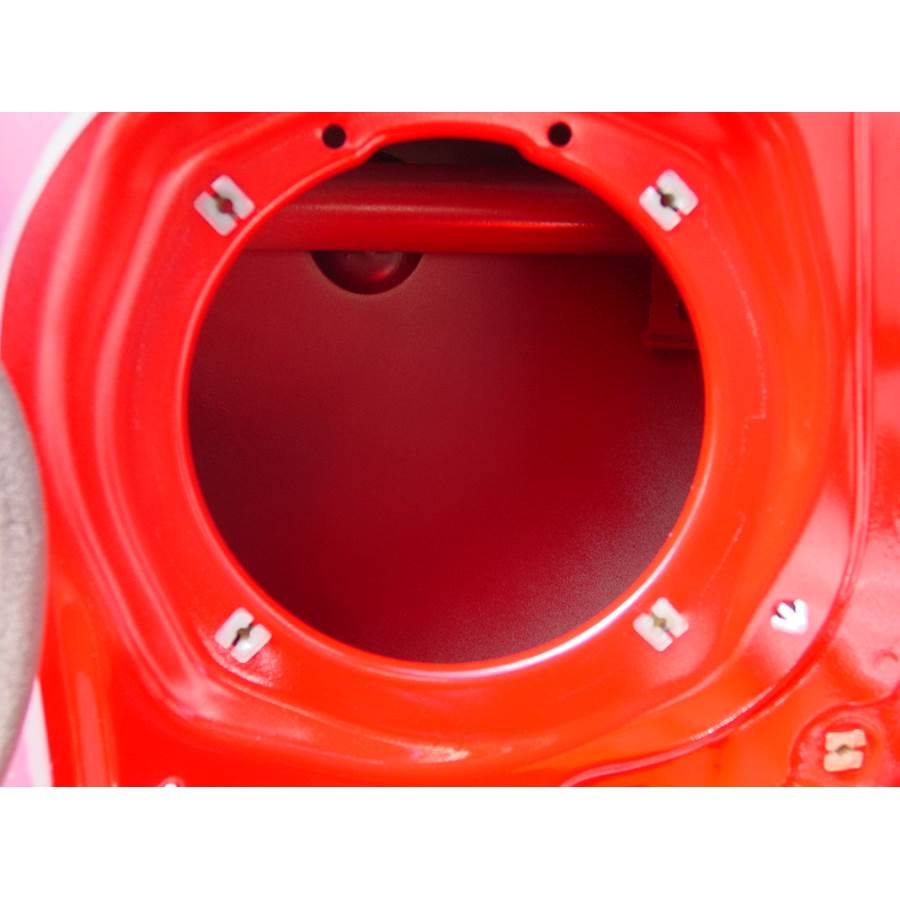 2005 Suzuki Reno Rear door woofer removed