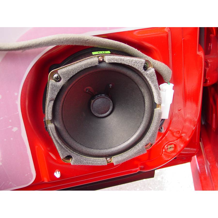 2007 Suzuki Reno Rear door woofer