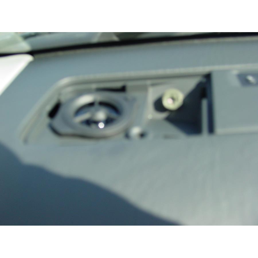 2005 Suzuki Grand Vitara Dash speaker