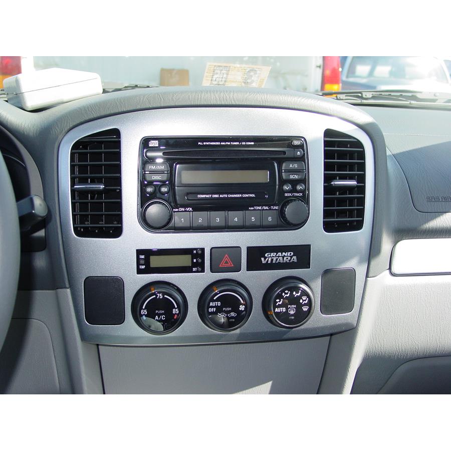 2005 Suzuki Grand Vitara Factory Radio