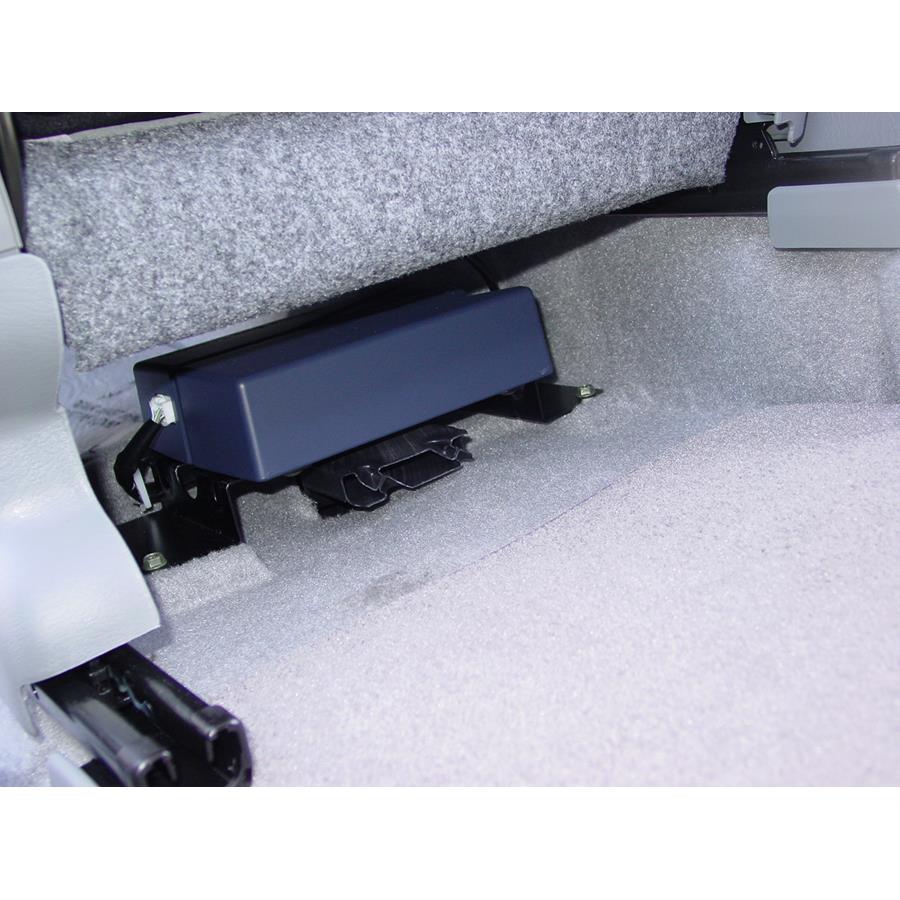 2005 Suzuki Grand Vitara Under front seat speaker location
