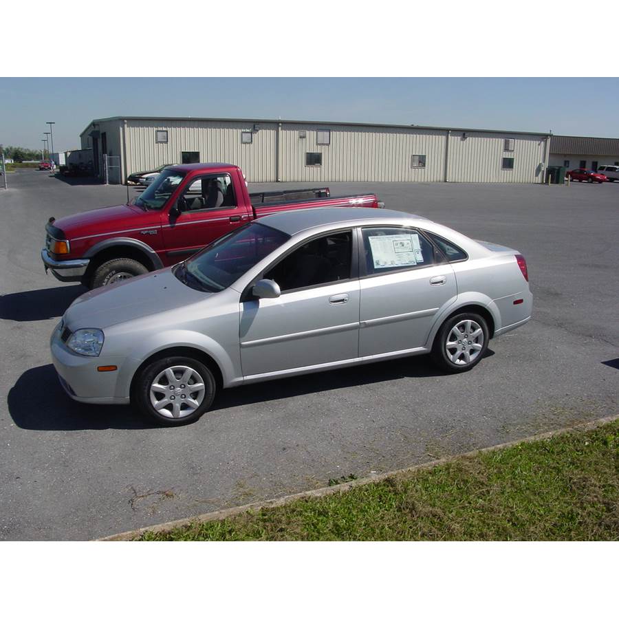 2004 Suzuki Forenza Exterior