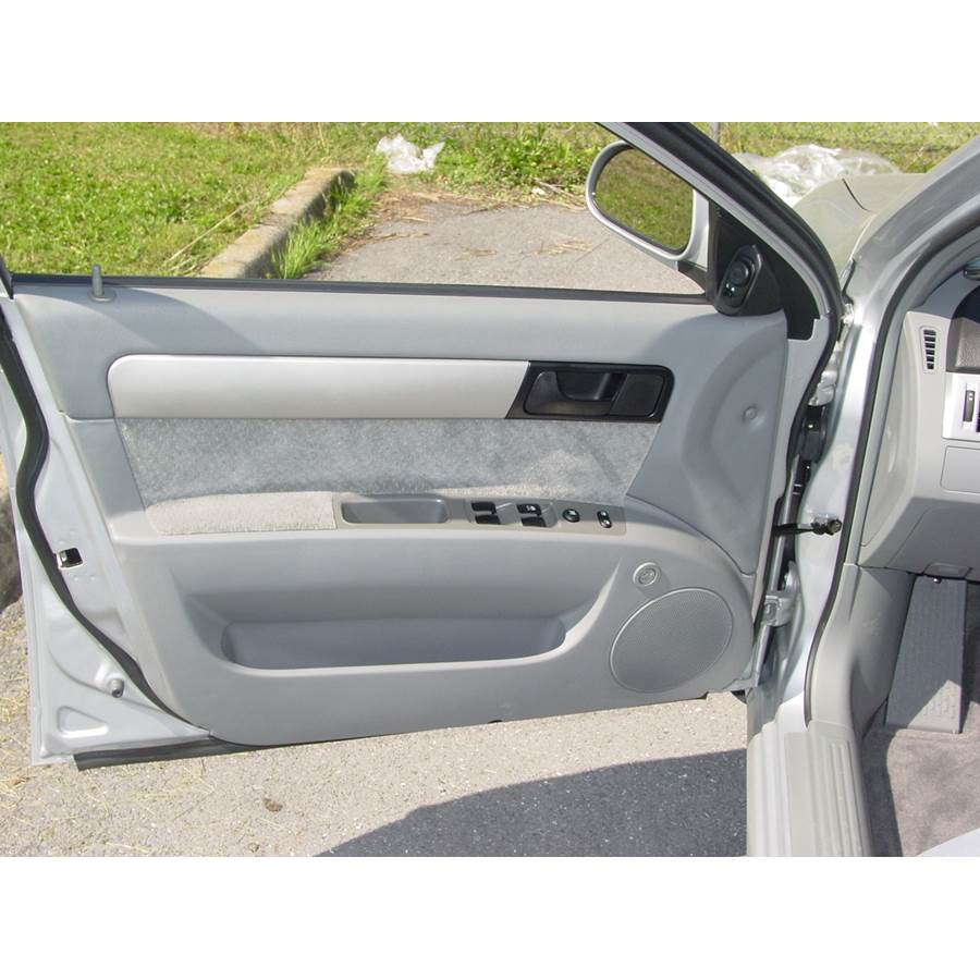 2006 Suzuki Forenza Front door speaker location