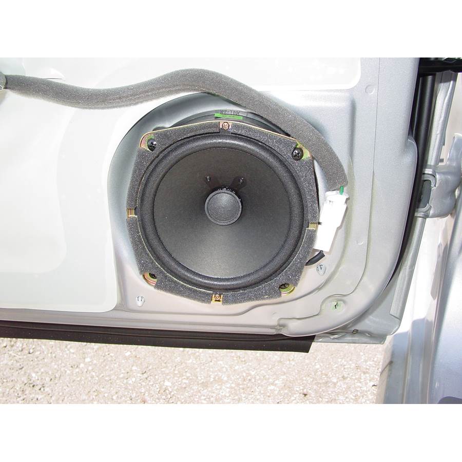 2006 Suzuki Forenza Rear door woofer