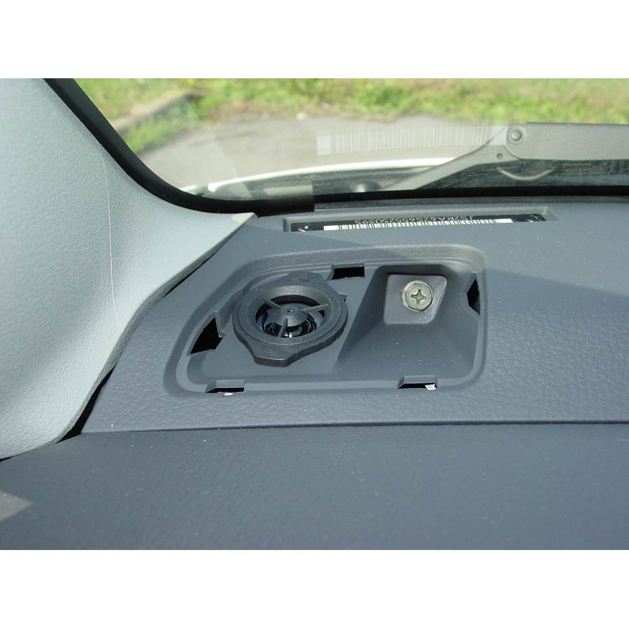 2005 Suzuki Aerio Dash speaker