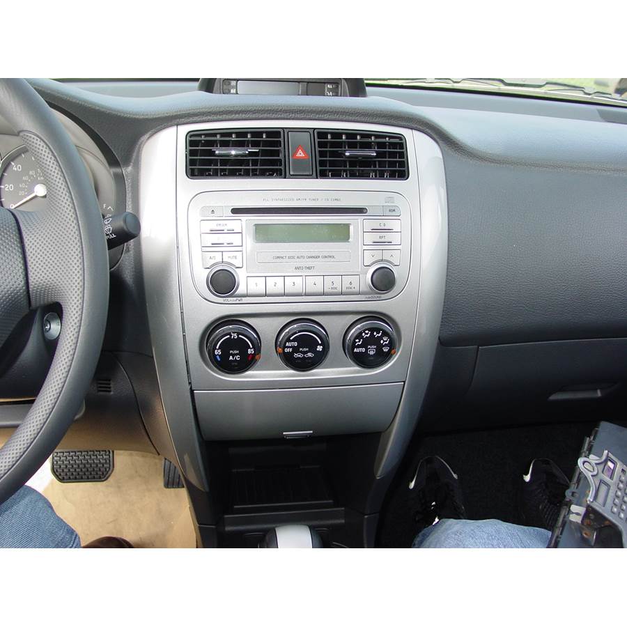 2005 Suzuki Aerio Factory Radio
