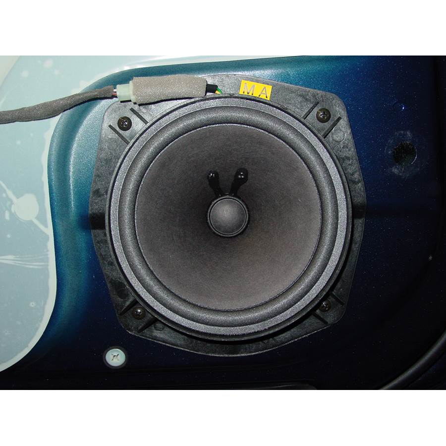 2005 Suzuki Verona Front door speaker