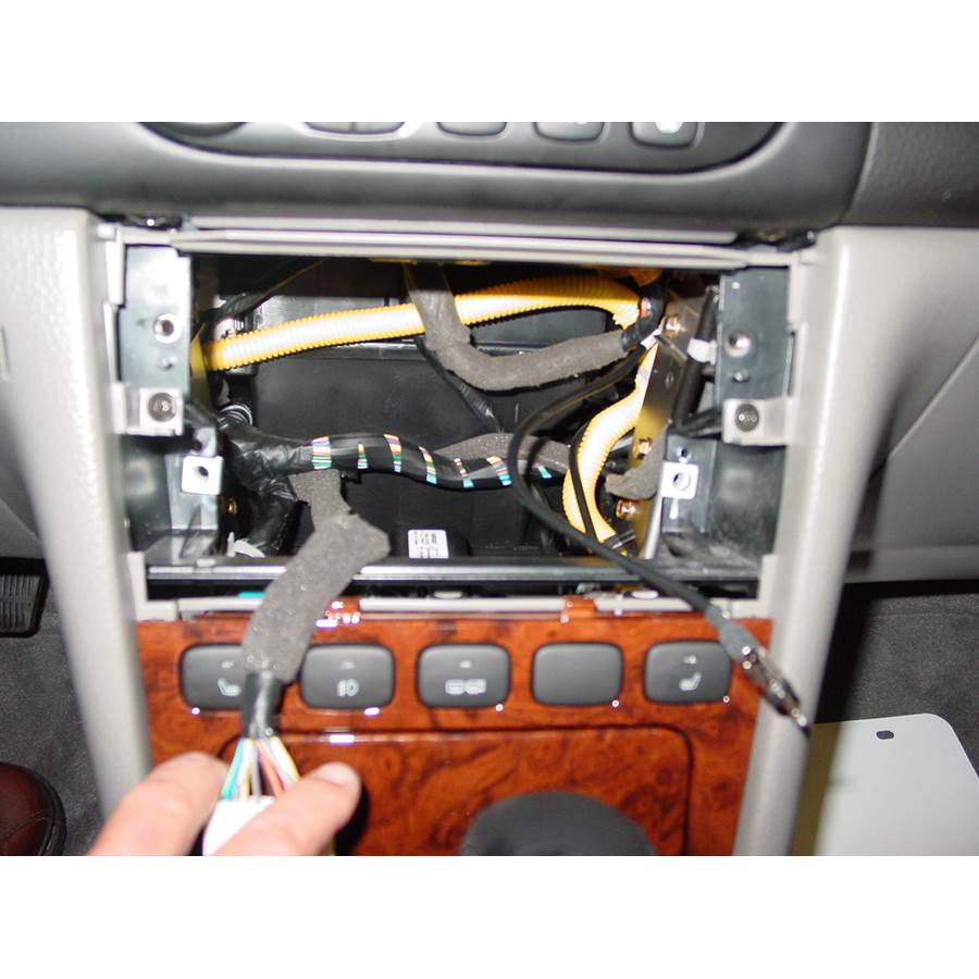 2005 Suzuki Verona Factory radio removed