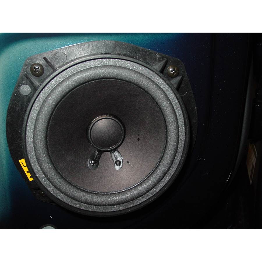 2005 Suzuki Verona Rear door speaker