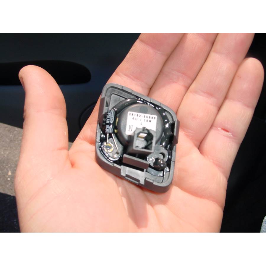 2002 Suzuki Aerio Dash speaker