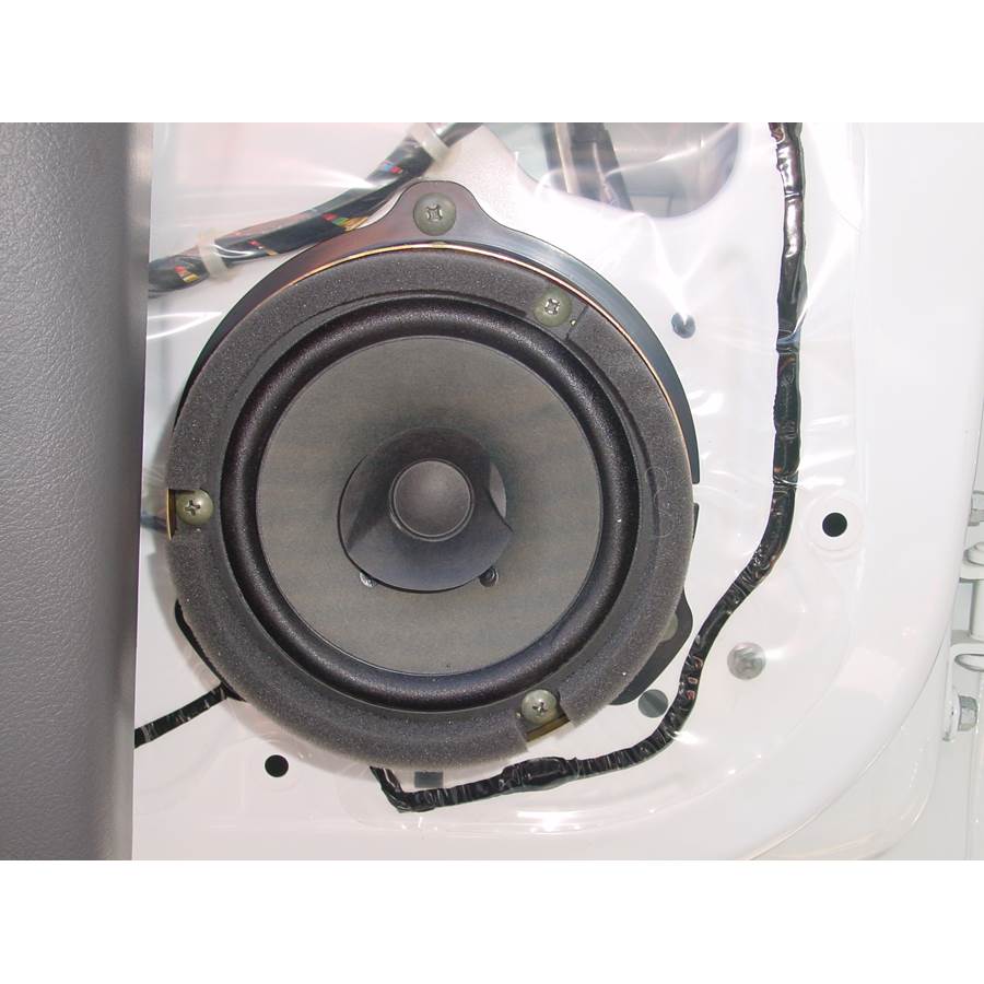 1999 Suzuki Esteem Front door speaker