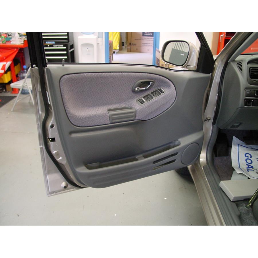2002 Suzuki XL-7 Front door speaker location