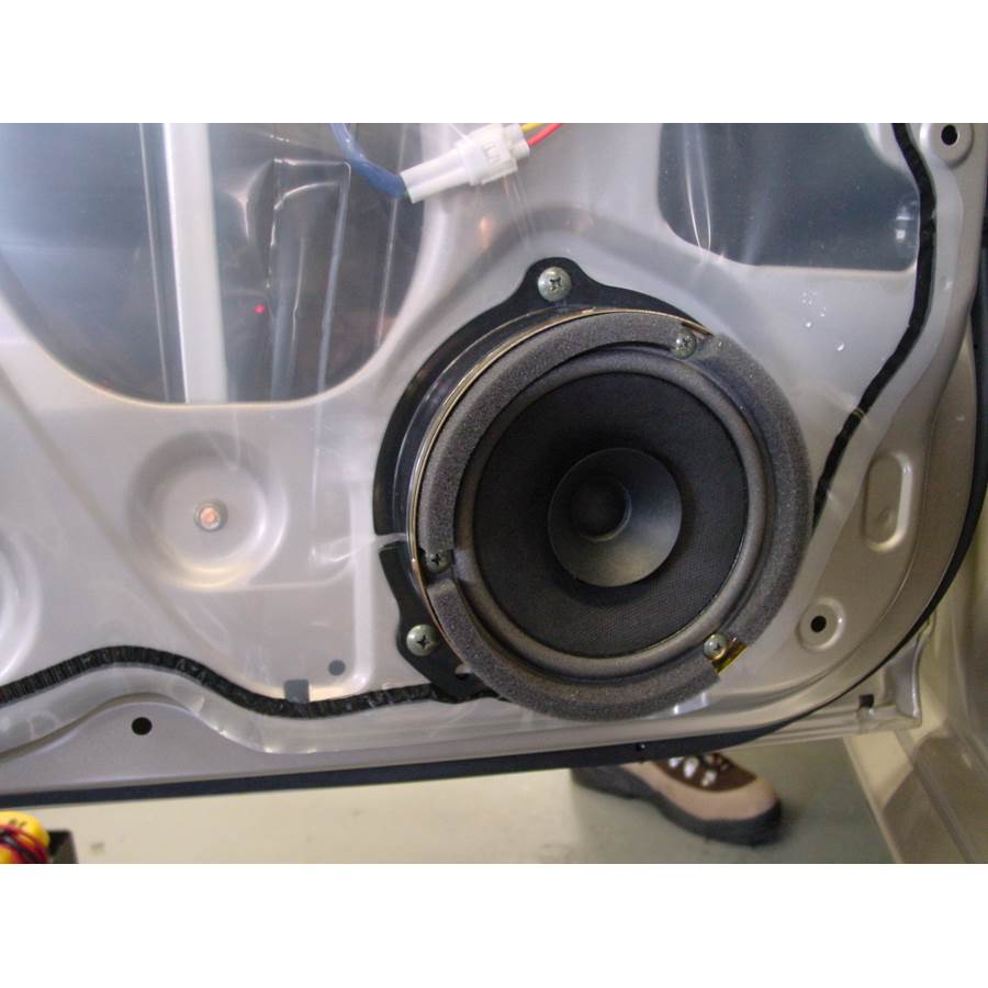2001 Suzuki XL-7 Rear door speaker
