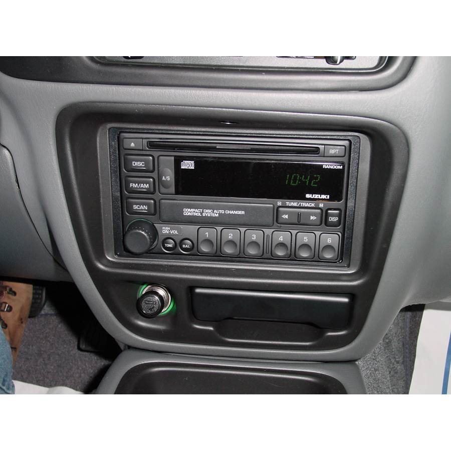 2001 Suzuki XL-7 Factory Radio
