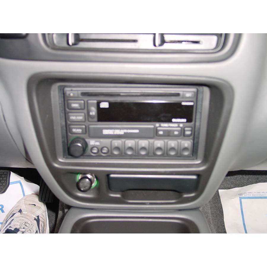 2001 Suzuki Grand Vitara Factory Radio