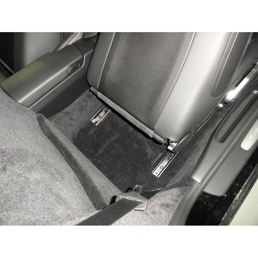 2009 Porsche Cayman Factory amplifier location