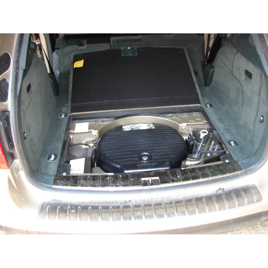 2005 Porsche Cayenne Under cargo floor speaker location