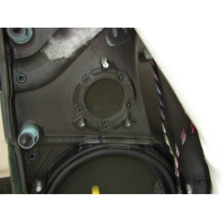 2004 Porsche Cayenne Front door midrange removed