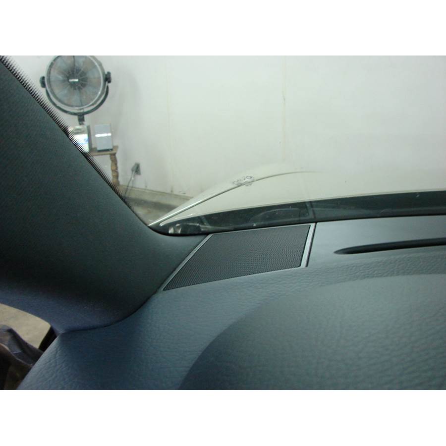 2005 Porsche Cayenne Dash speaker location
