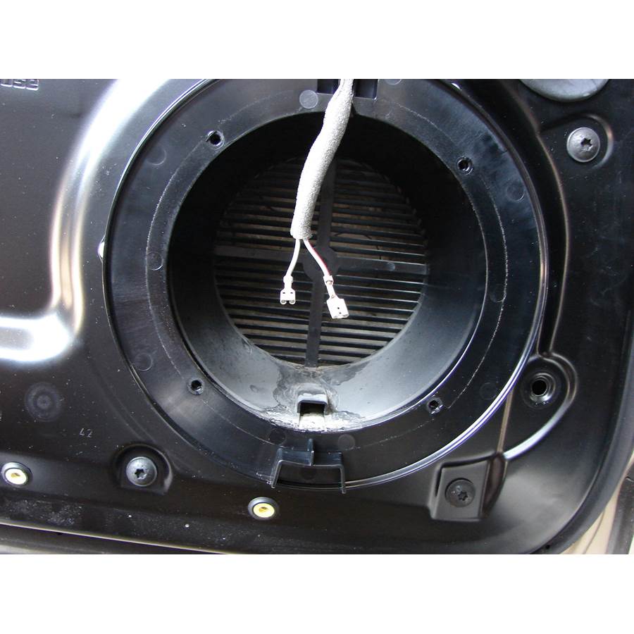 2004 Porsche Cayenne Rear door woofer removed
