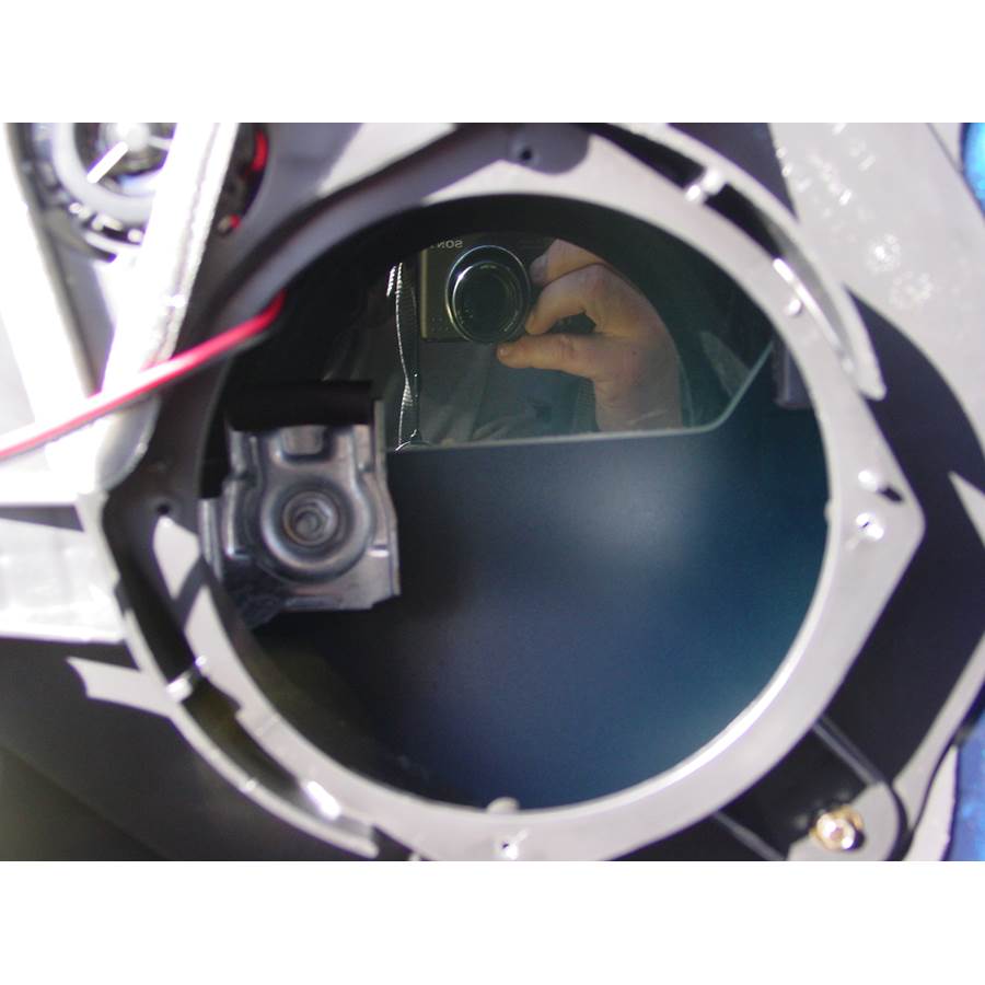 2007 Isuzu Ascender Front speaker removed