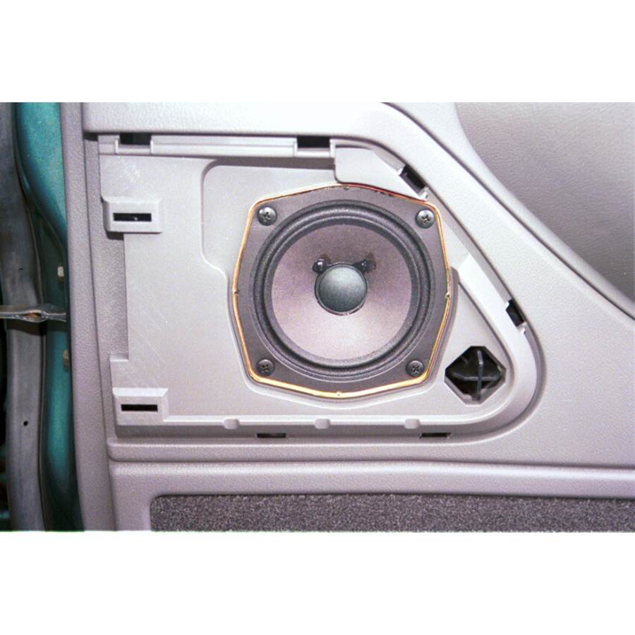 1996 Isuzu Rodeo Front door speaker
