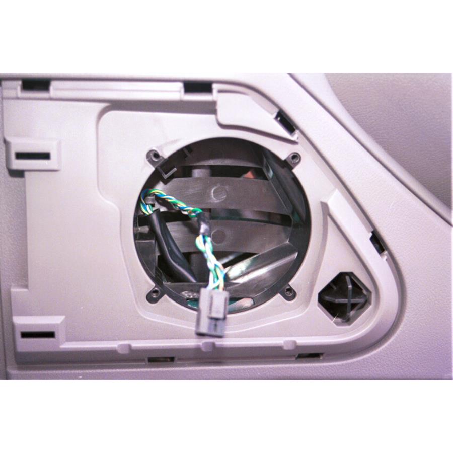 1997 Isuzu Rodeo Front speaker removed