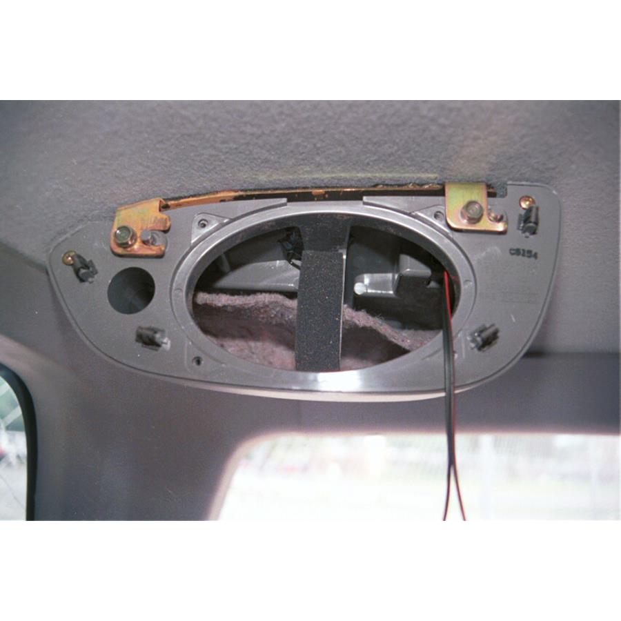 1997 Isuzu Rodeo Rear pillar speaker removed