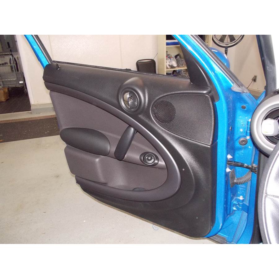 2013 MINI Countryman Front door speaker location