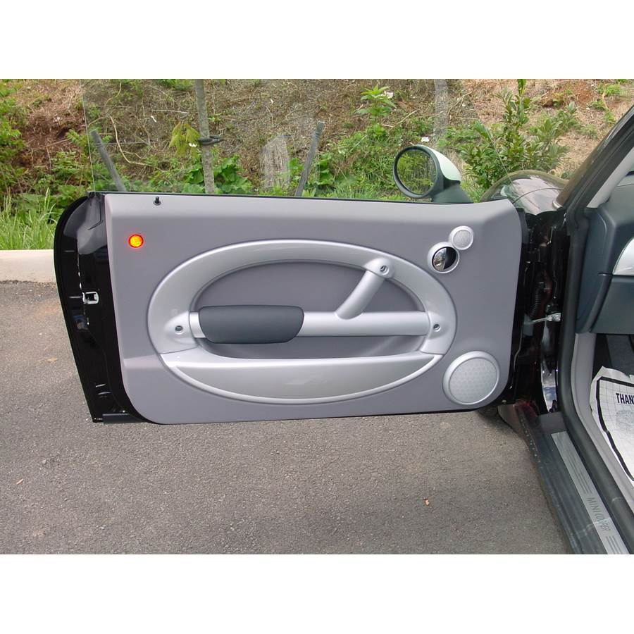 2004 MINI Cooper Front door speaker location