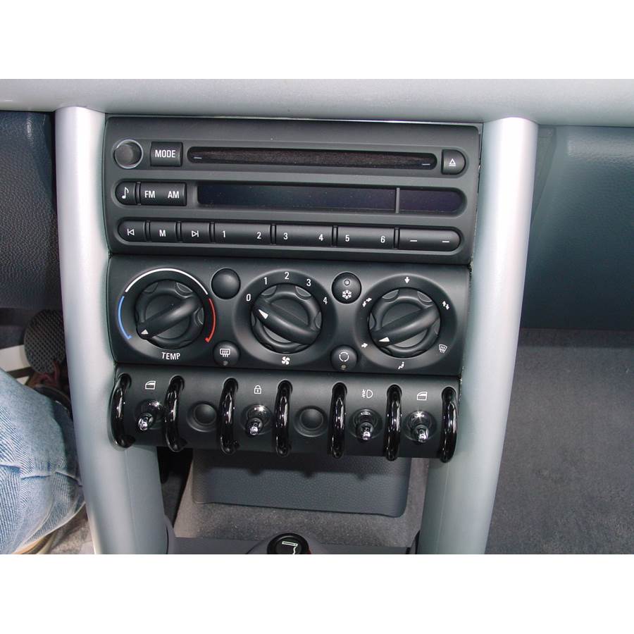 2004 MINI Cooper Factory Radio